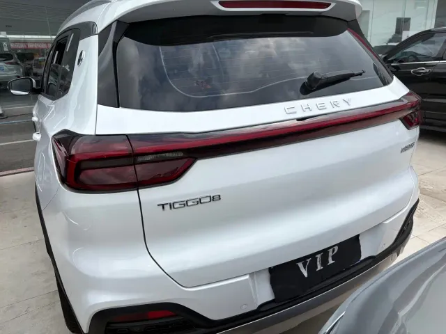 Chery Tiggo 8 — Фото автомобиля 16