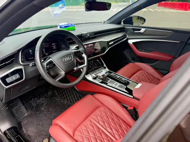 Audi A7L — Фото автомобиля 12