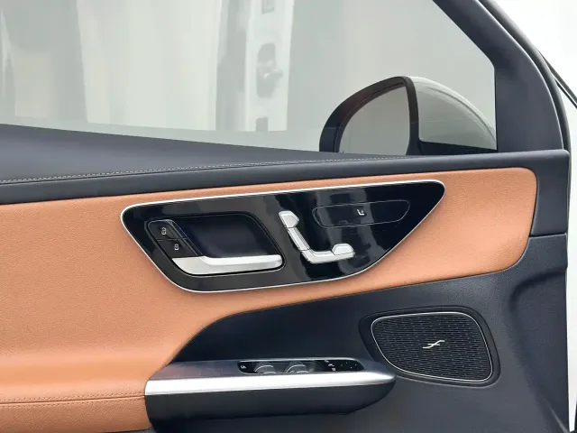 Mercedes-Benz GLC-Class — Фото автомобиля 13