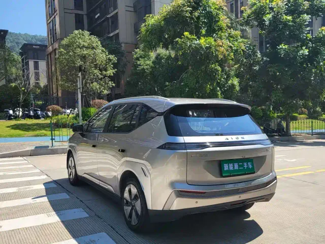 GAC Aion Y — Фото автомобиля 13