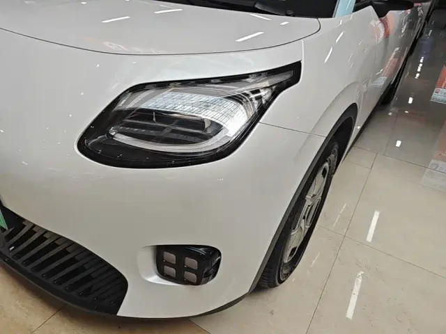 GAC Aion UT — Фото автомобиля 23