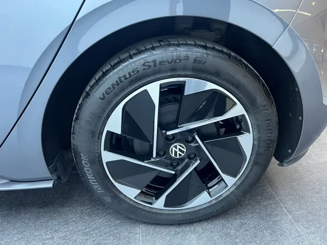 Volkswagen ID.3 — Фото автомобиля 26