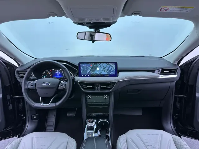 Ford Escape — Фото автомобиля 12
