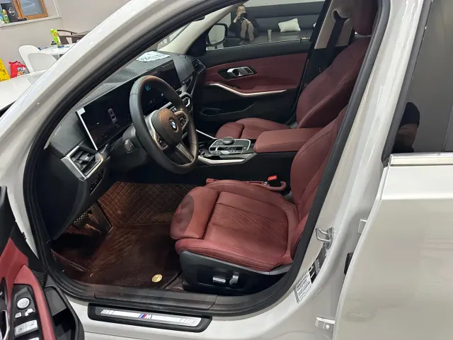 BMW 3 Series — Фото автомобиля 7