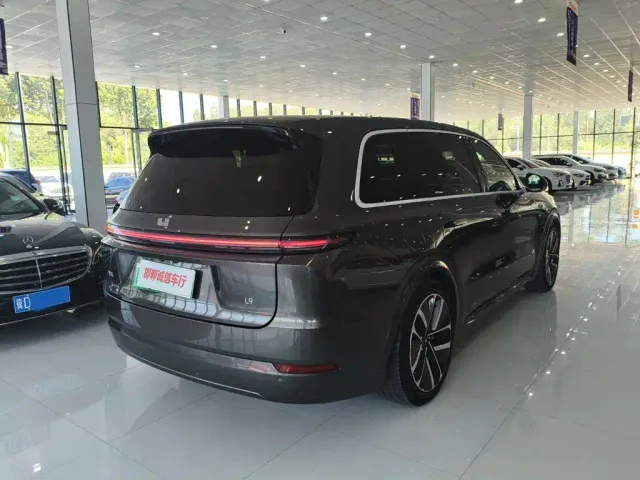 Li Auto L9 — Фото автомобиля 4