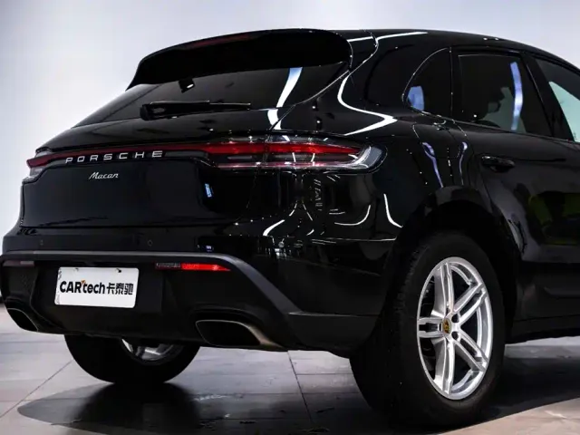 Porsche Macan — Фото автомобиля 10