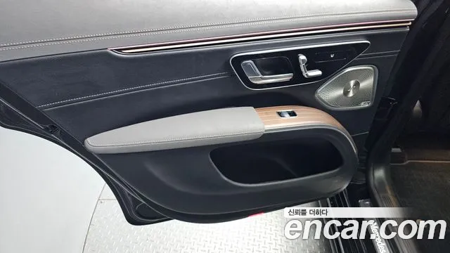 Mercedes-Benz EQS — Фото автомобиля 23