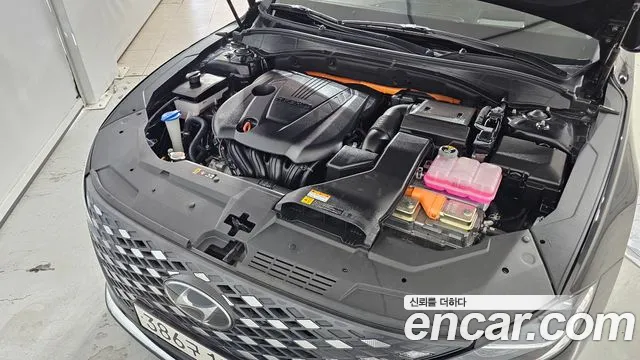 Hyundai Grandeur Grandeur (New) Hybrid — Фото автомобиля 9