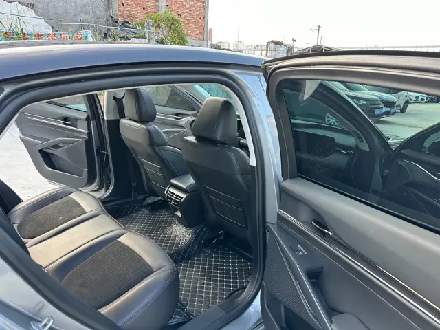 Ford Mondeo — Фото автомобиля 11