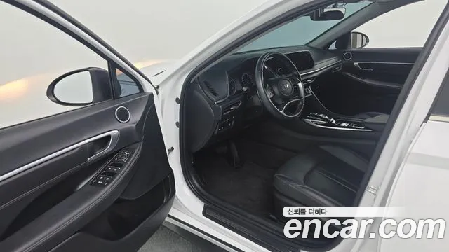 Hyundai Sonata — Фото автомобиля 15