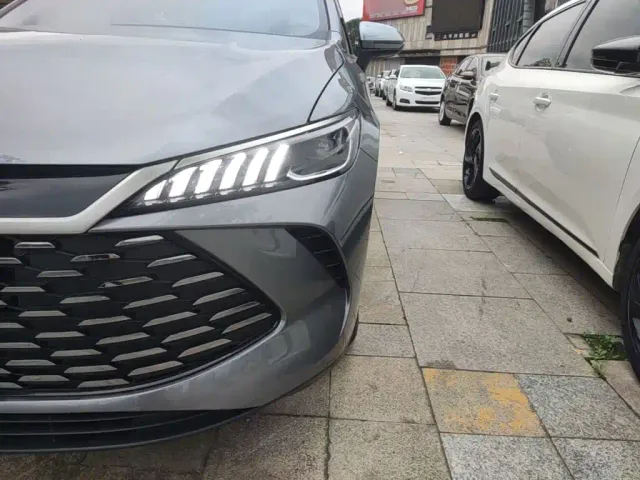 BYD Qin PLUS — Фото автомобиля 23
