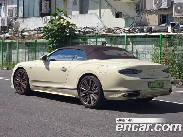 Bentley Continental — Фото автомобиля 6
