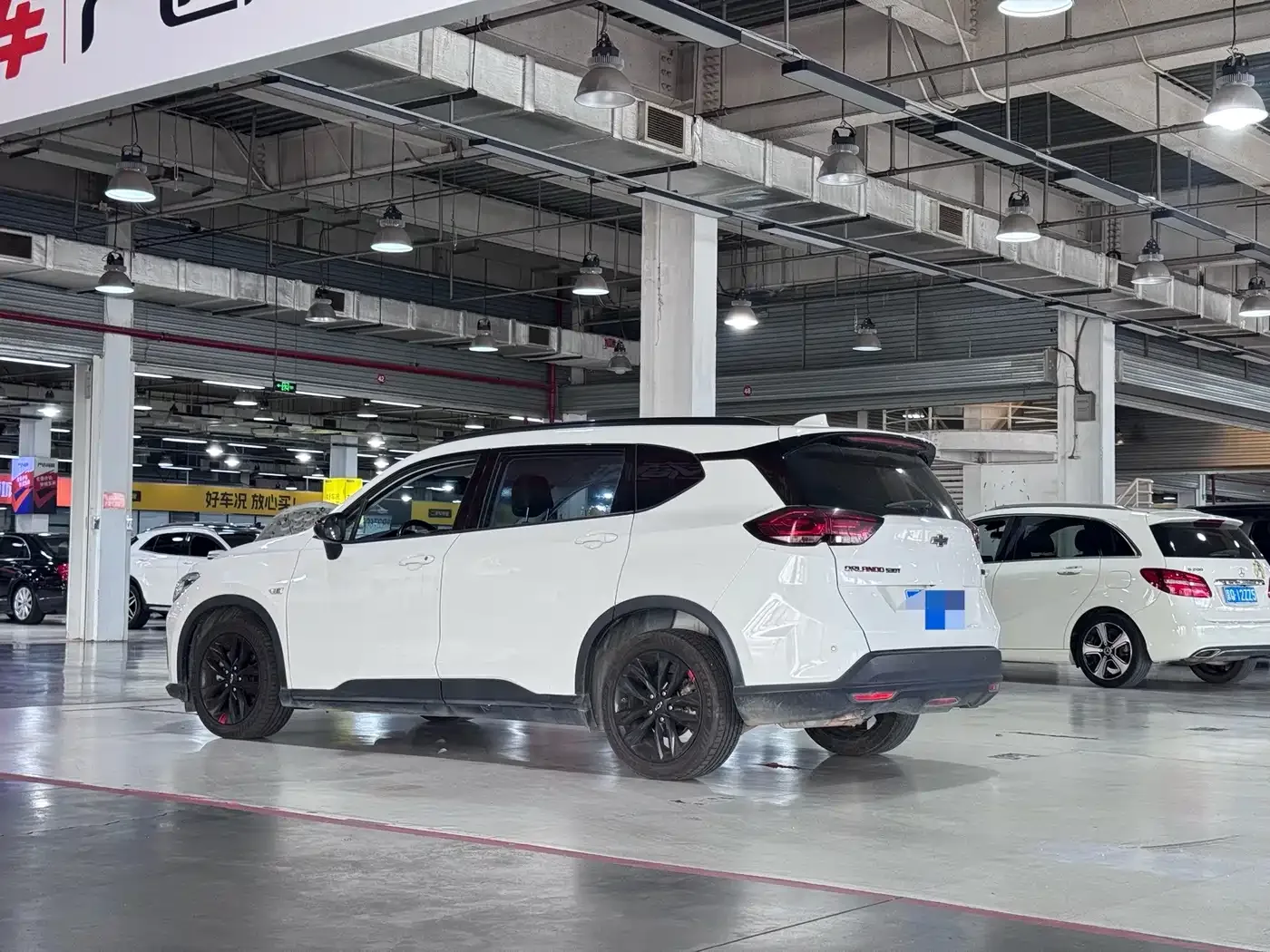 Chevrolet Volando 2020 Mild Hybrid Redline 530T Automatic Premium Edition (5+2 seater) — Фото автомобиля 5