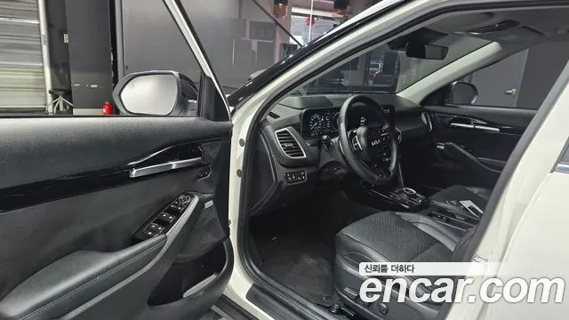 Kia Seltos New — Фото автомобиля 10