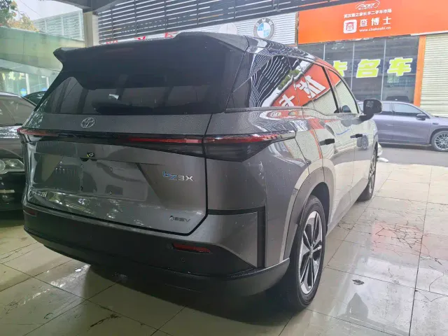 Toyota BoZhi 3X — Фото автомобиля 11