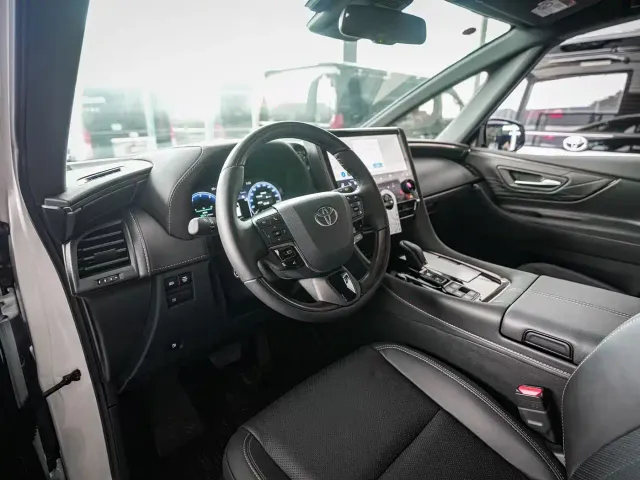 Toyota Alphard — Фото автомобиля 5