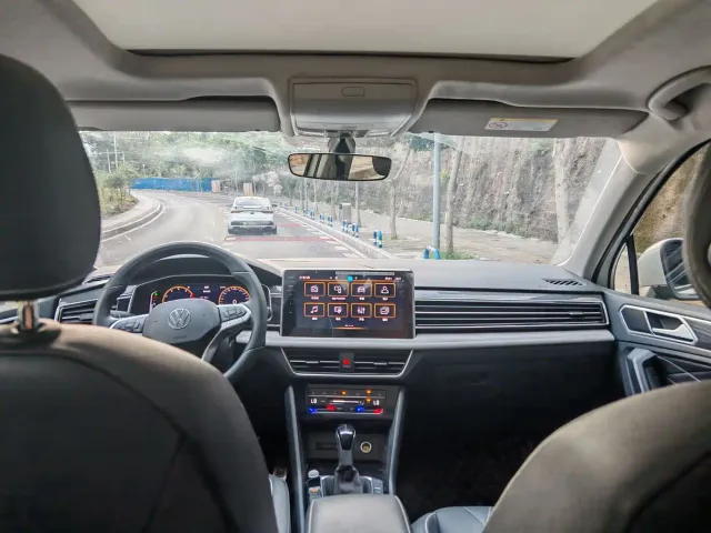 Volkswagen Tiguan L — Фото автомобиля 5