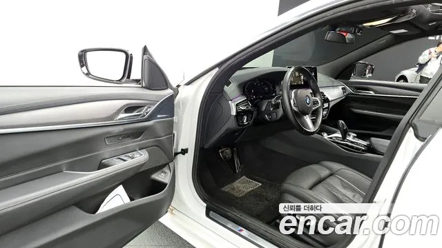BMW Gran Turismo — Фото автомобиля 11