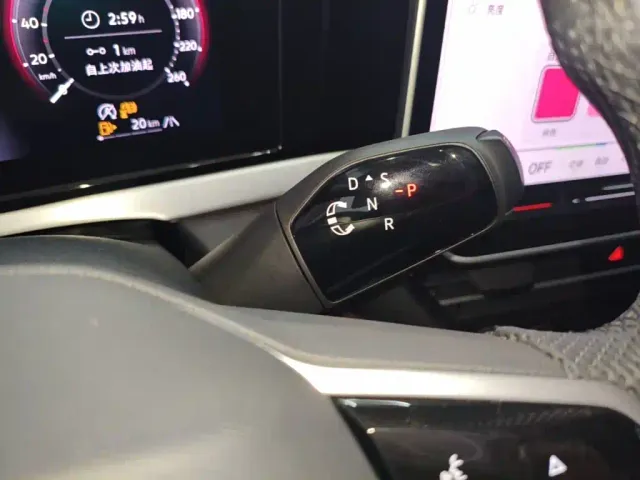 Volkswagen Passat — Фото автомобиля 13