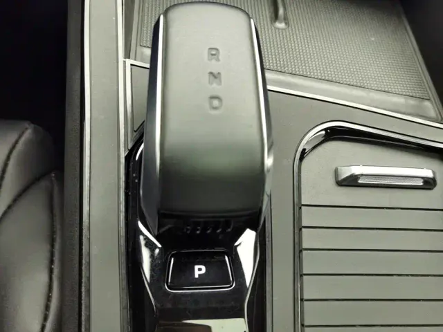 Geely Boyue — Фото автомобиля 13