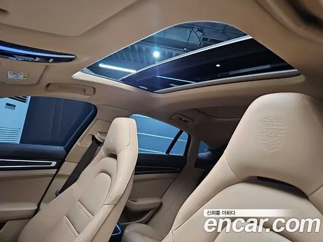 Porsche Panamera — Фото автомобиля 14