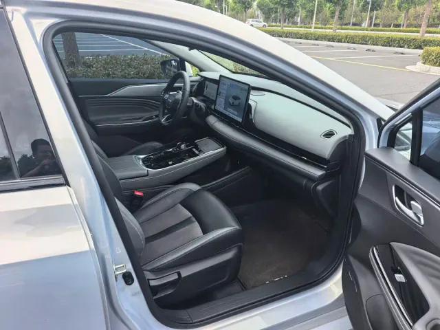 GAC Aion S Plus — Фото автомобиля 10