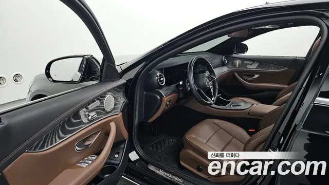 Mercedes-Benz E-Class W213 — Фото автомобиля 15