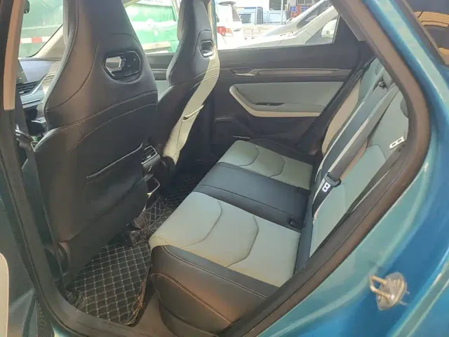 Geely Emgrand S — Фото автомобиля 16