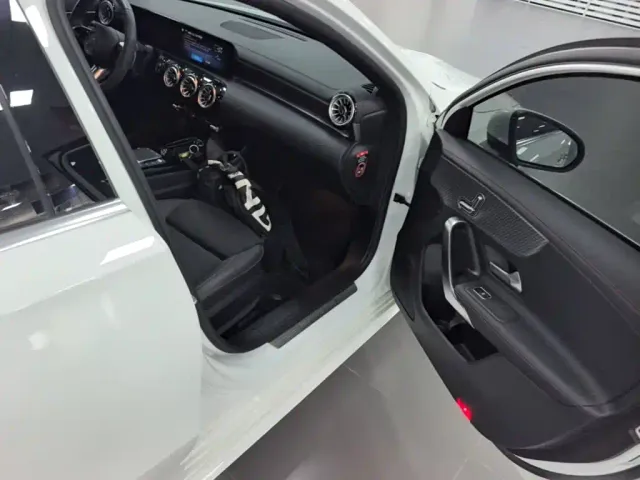Mercedes-Benz A-Class — Фото автомобиля 8