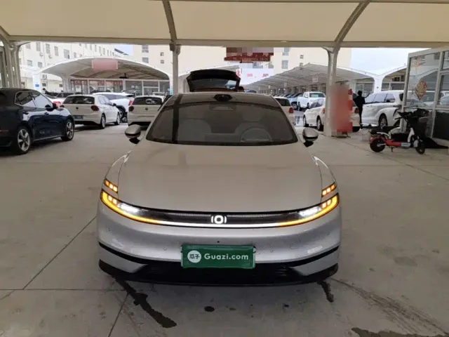 Changan Qiyuan A06 — Фото автомобиля 2