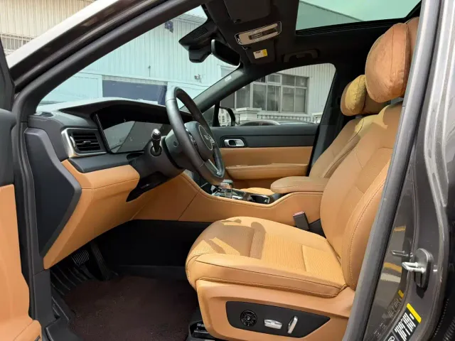 Li Auto ONE — Фото автомобиля 4