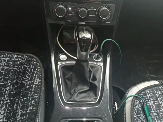 Volkswagen Tharu — Фото автомобиля 16