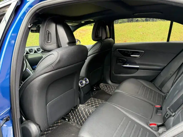 Mercedes-Benz C-Class — Фото автомобиля 11