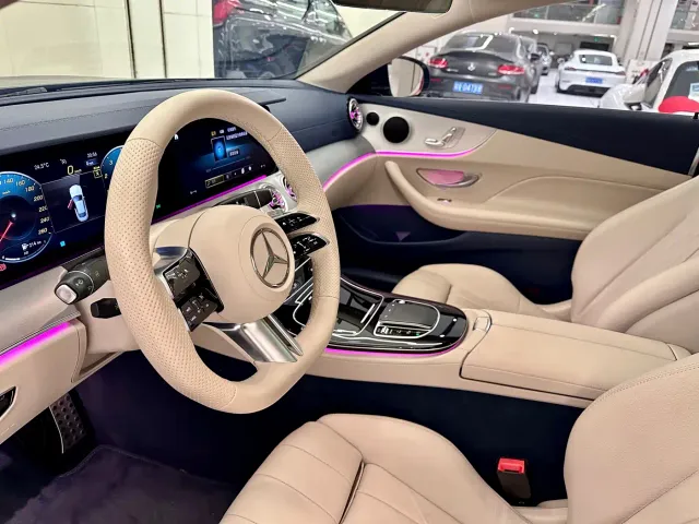 Mercedes-Benz E-Class — Фото автомобиля 8