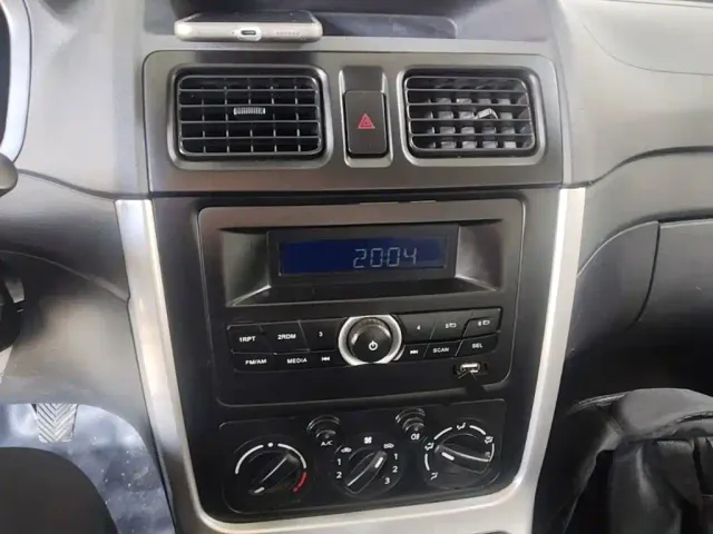 Changan Ruixing M90 — Фото автомобиля 12