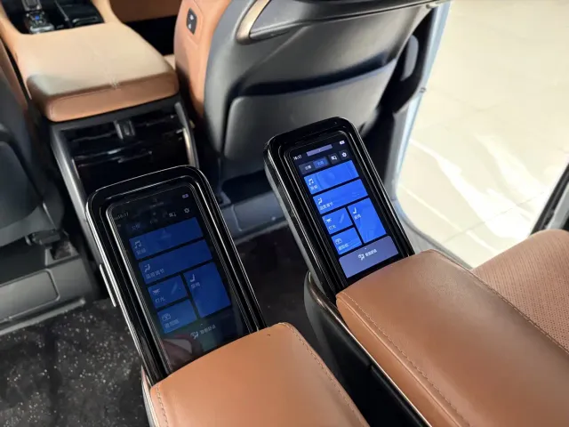 Toyota Vellfire — Фото автомобиля 19