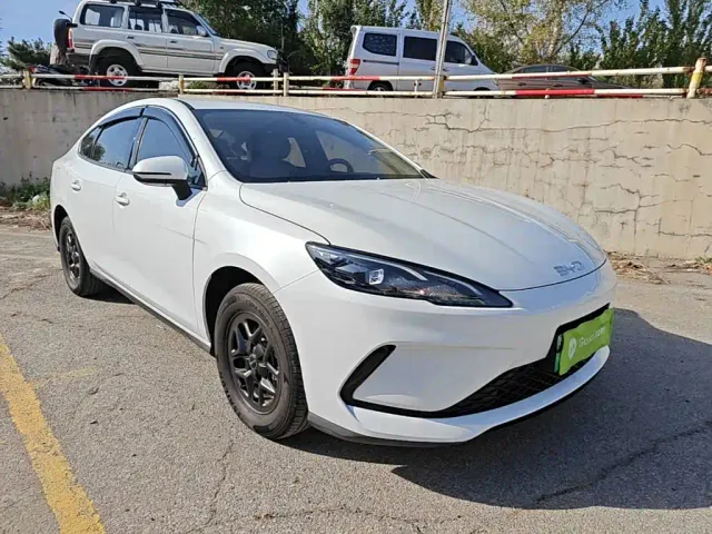 BYD Seal 05 DM-i — Фото автомобиля 3