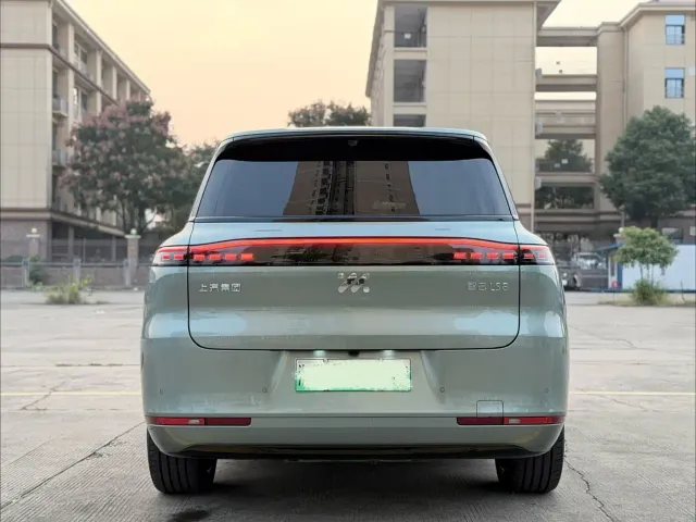 IM Motors LS8 — Фото автомобиля 23