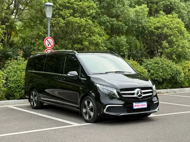 Mercedes-Benz V-Class — Фото автомобиля 2