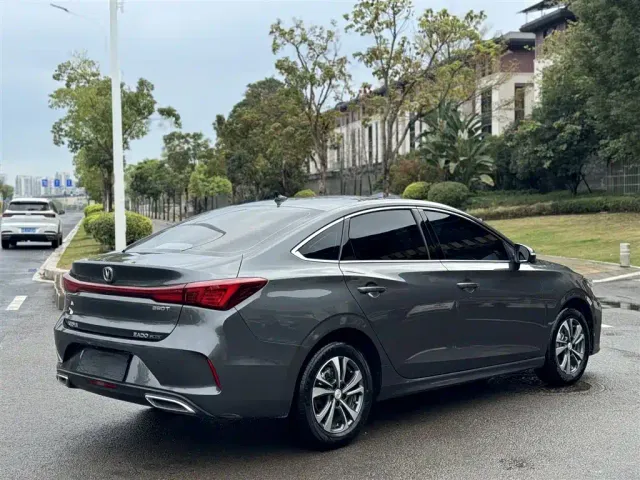 Changan Eado — Фото автомобиля 15