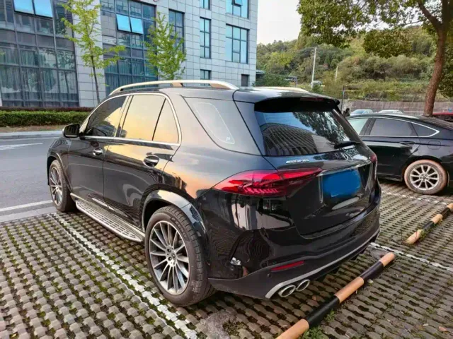 Mercedes-Benz GLE-Class — Фото автомобиля 2
