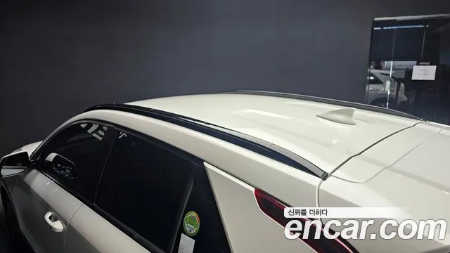 Kia Niro — Фото автомобиля 29