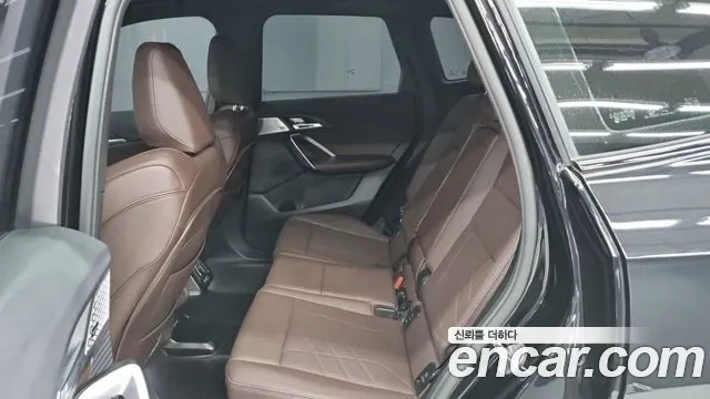 BMW X1 U11 — Фото автомобиля 10
