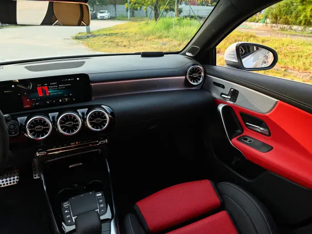 Mercedes-Benz A-Class AMG — Фото автомобиля 10