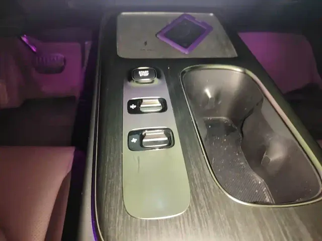 Xiaomi SU7 — Фото автомобиля 13