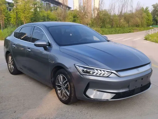 BYD Qin PLUS — Фото автомобиля 3