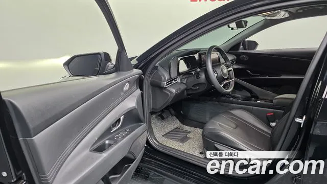 Hyundai AVANTE Новый Avante (CN7) — Фото автомобиля 9