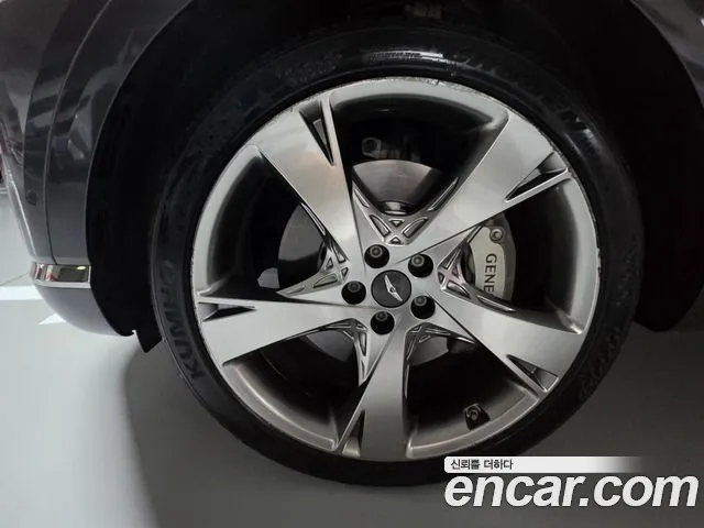 Genesis GV80 — Фото автомобиля 19