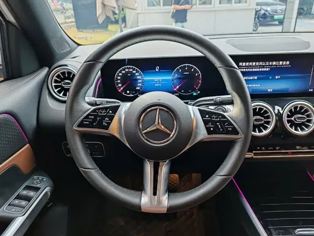 Mercedes-Benz GLB-Class — Фото автомобиля 15
