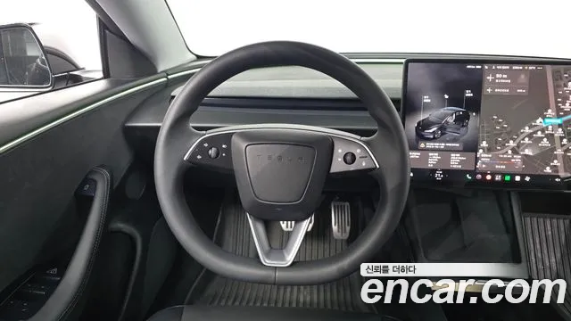 Tesla Model 3 — Фото автомобиля 19